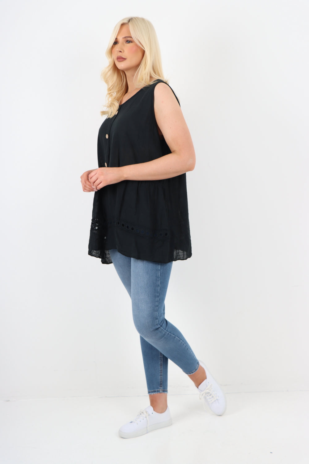 Italian Crochet Bottom Button Detail Cotton Vest Top